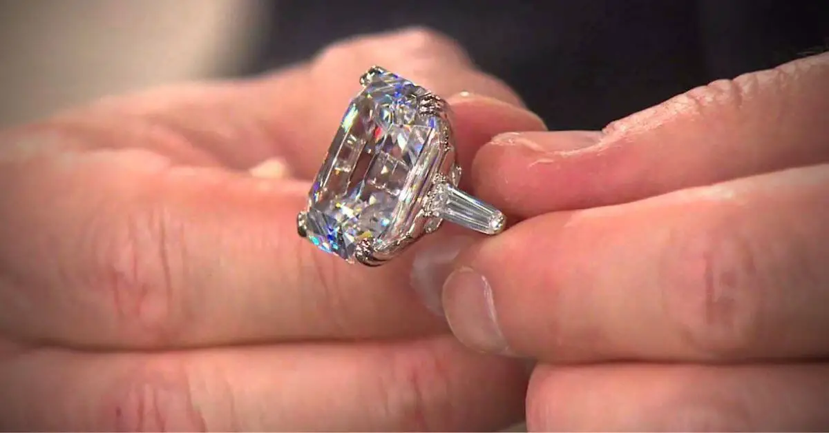 The Elizabeth Taylor Diamond Ring