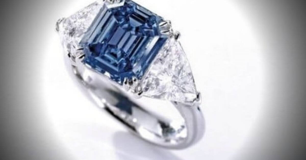 The 6.01-carats Blue Diamond Ring 