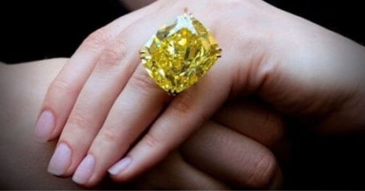 The Vivid Yellow Ring (Dream Diamond Ring) 